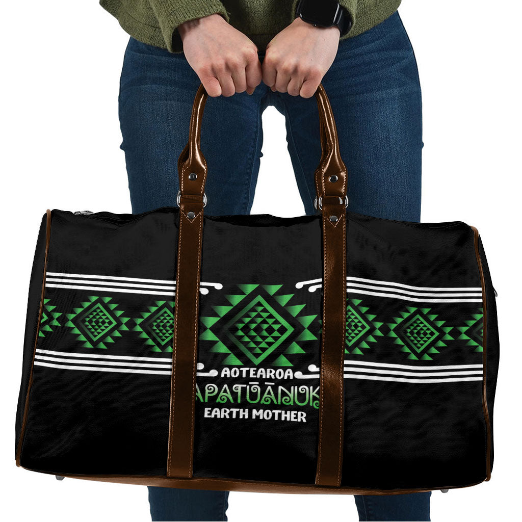 Aotearoa Atua Papatuanuku Travel Bag Maori Earth Mother Taniko Motifs LT14 Green - Polynesian Pride