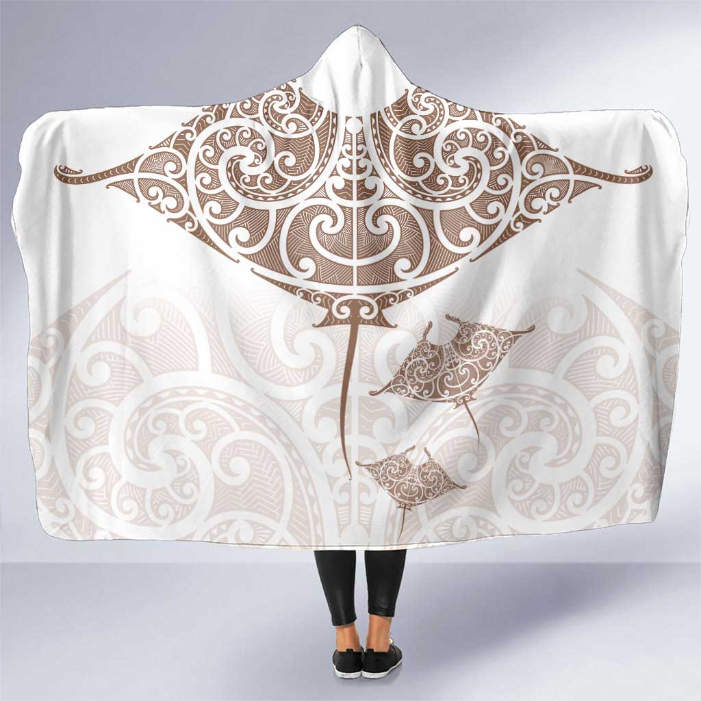 New Zealand Manta Ray Tattoo Hooded Blanket Aotearoa Maori Haehae Beige LT14 One Size White - Polynesian Pride