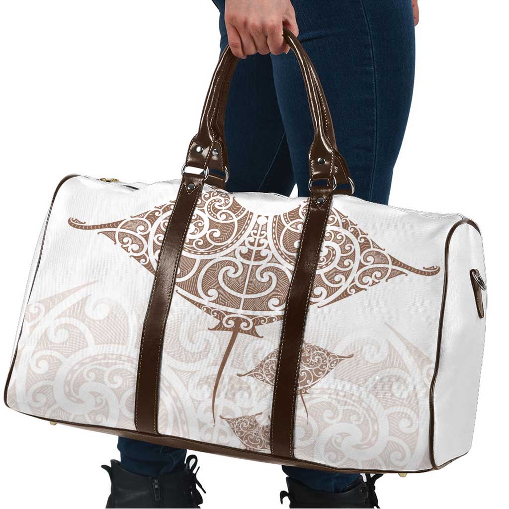 New Zealand Manta Ray Tattoo Travel Bag Aotearoa Maori Haehae Beige - Polynesian Pride