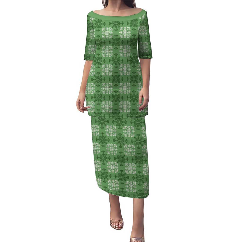 Green Hawaiian Quilt Puletasi Hawaii Pineapple Monstera Palaka Motifs LT14 Long Dress Green - Polynesian Pride