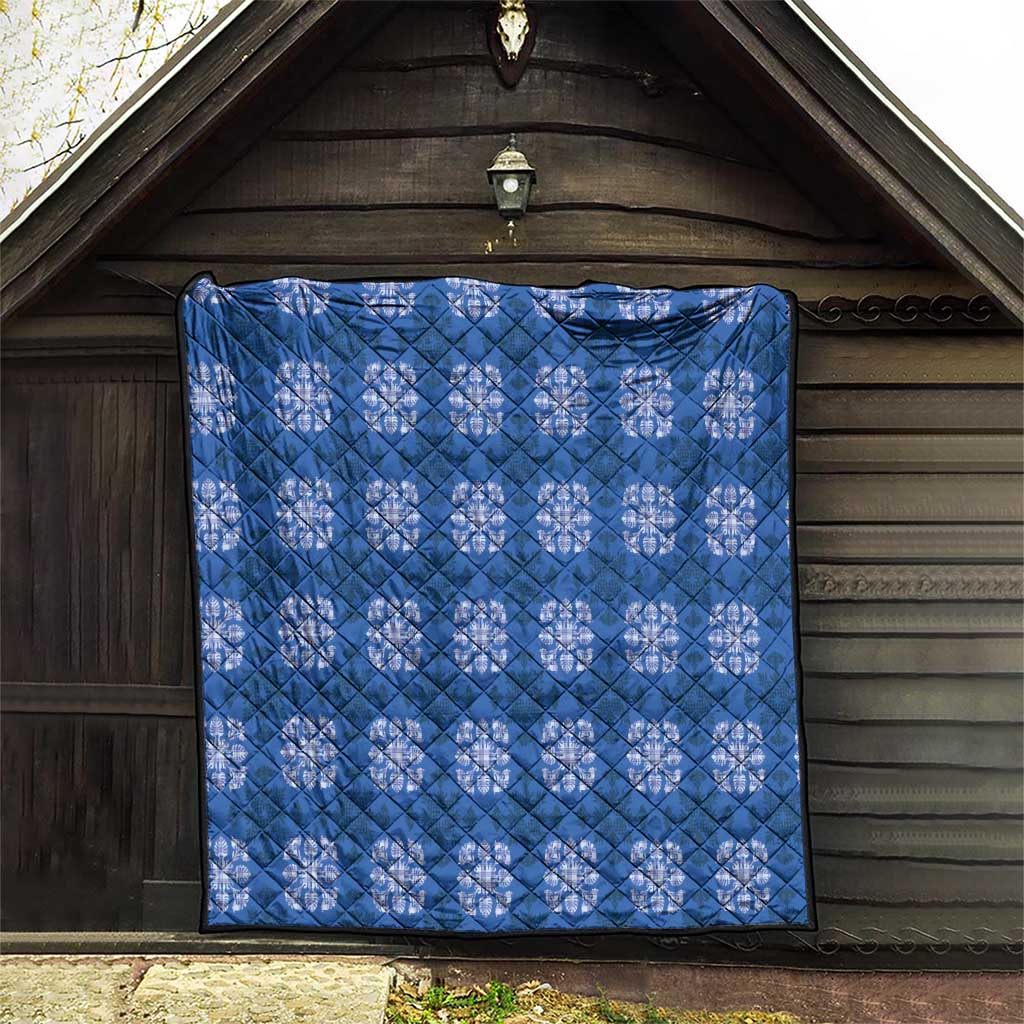 Royal Blue Hawaiian Quilt Quilt Hawaii Pineapple Monstera Palaka Motifs - Polynesian Pride