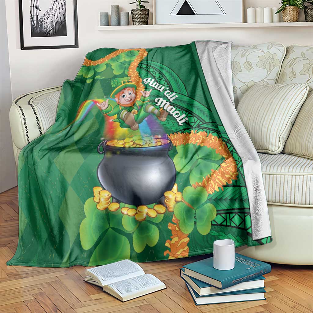 St Patrick's Day Hawaii Blanket Hauoli Maoli Funny Shaka Leprechaun