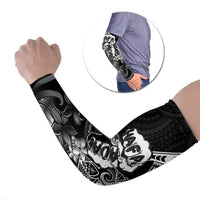 Hafa Adai Guam Discovery Day Arm Sleeves Chamorro Latte Stone Hand Black Version