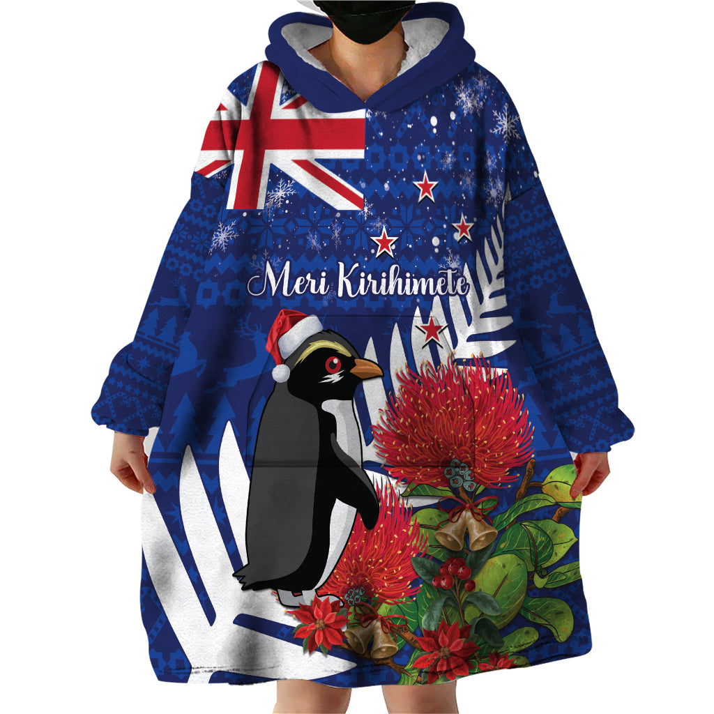 New Zealand Christmas In July Wearable Blanket Hoodie Fiordland Penguin With Pohutukawa Flower