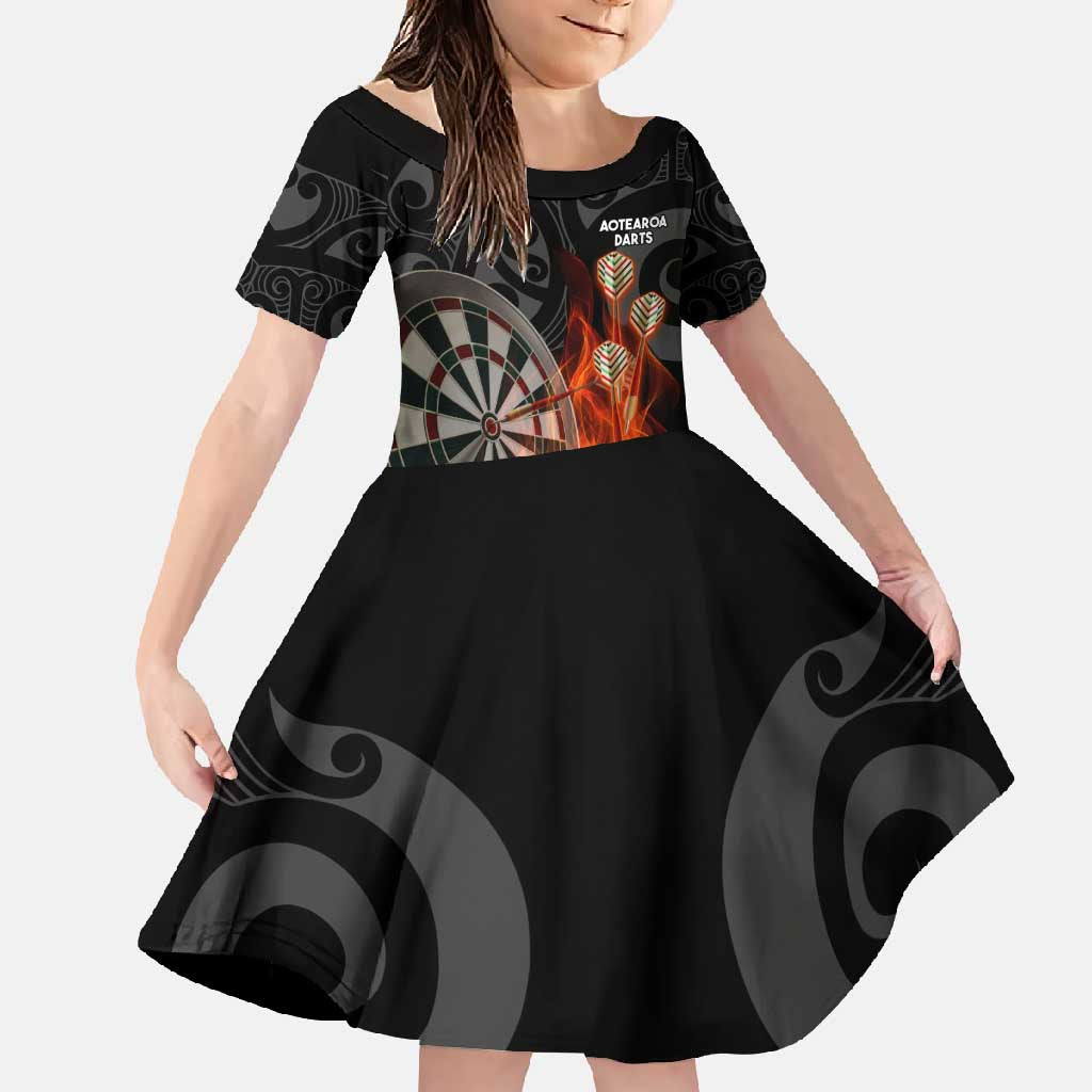 Personalised Aotearoa Darts Family Matching Long Sleeve Bodycon Dress and Hawaiian Shirt Maori Koru Flaming Dartboard LT14 Daughter's Dress Black - Polynesian Pride