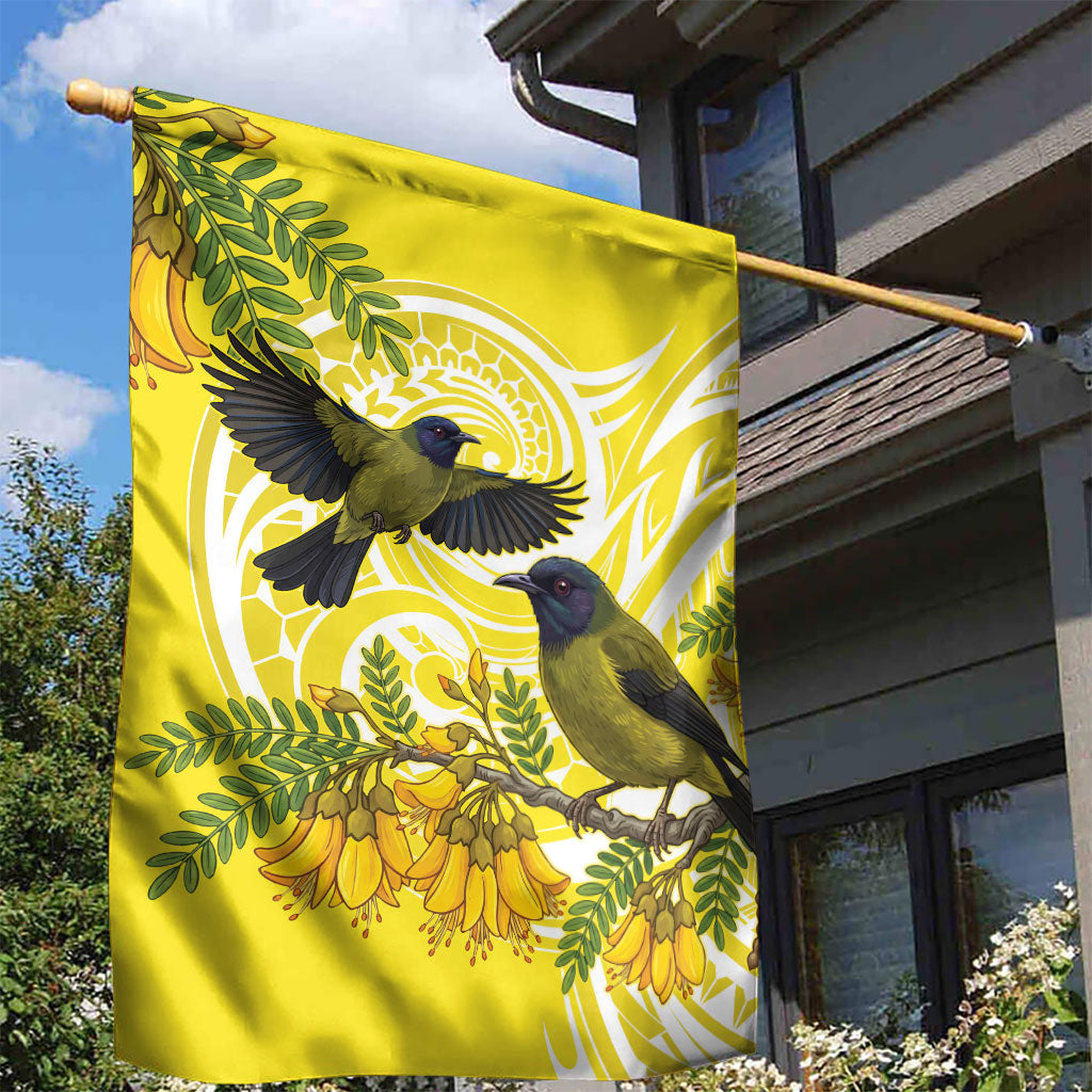 Bellbird New Zealand Garden Flag Korimako Kowhai Maori Pattern