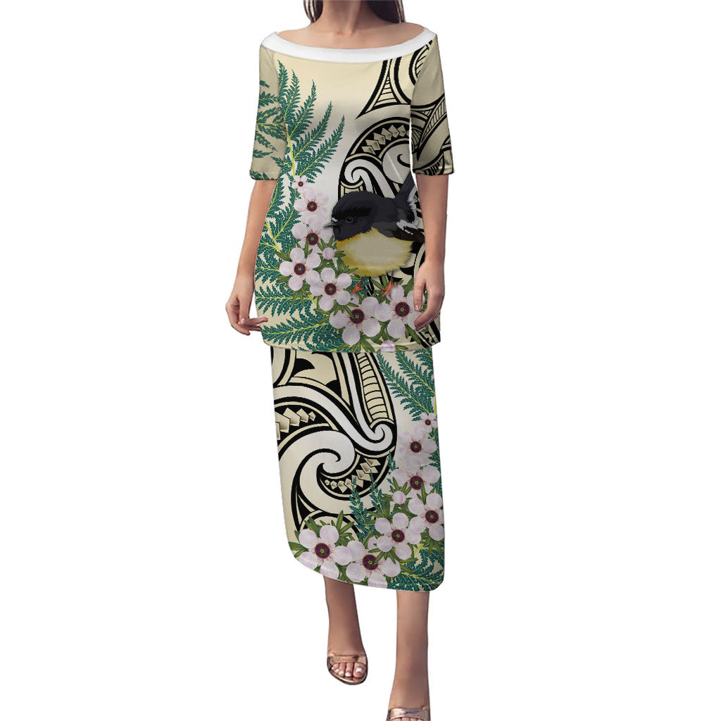 Endemic Tomtit New Zealand Family Matching Puletasi and Hawaiian Shirt Miromiro Manuka Silver Fern Maori Pattern LT14 Mom's Dress Cream - Polynesian Pride