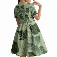 Vesuvian Green Aloha Hawaii Hibiscus Orchid Seamless Kid Short Sleeve Dress