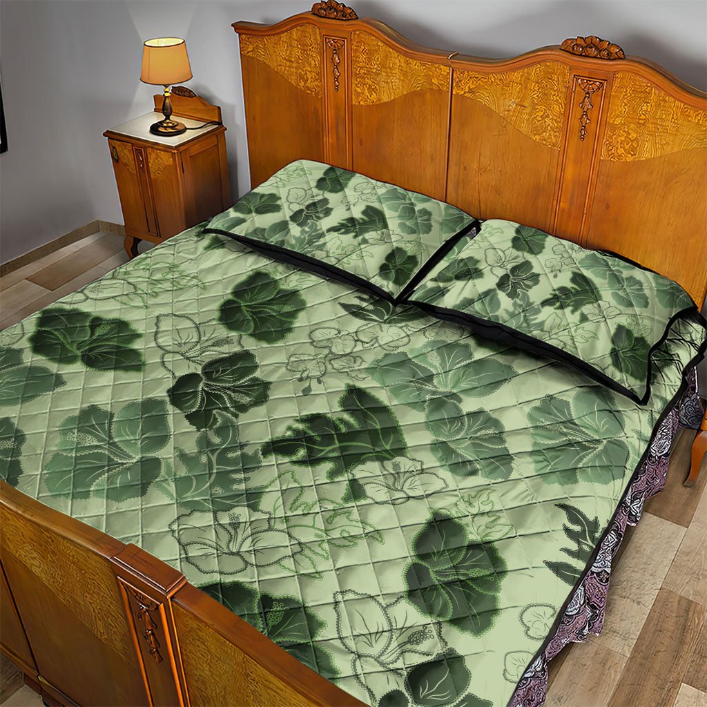 Vesuvian Green Aloha Hawaii Hibiscus Orchid Seamless Quilt Bed Set