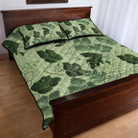 Vesuvian Green Aloha Hawaii Hibiscus Orchid Seamless Quilt Bed Set