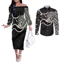 Aloha Hawaii Kalo Pikake Lei Couples Matching Off The Shoulder Long Sleeve Dress and Long Sleeve Button Shirt Chest Tattoo Black Hawaiian Pattern LT14 Black - Polynesian Pride