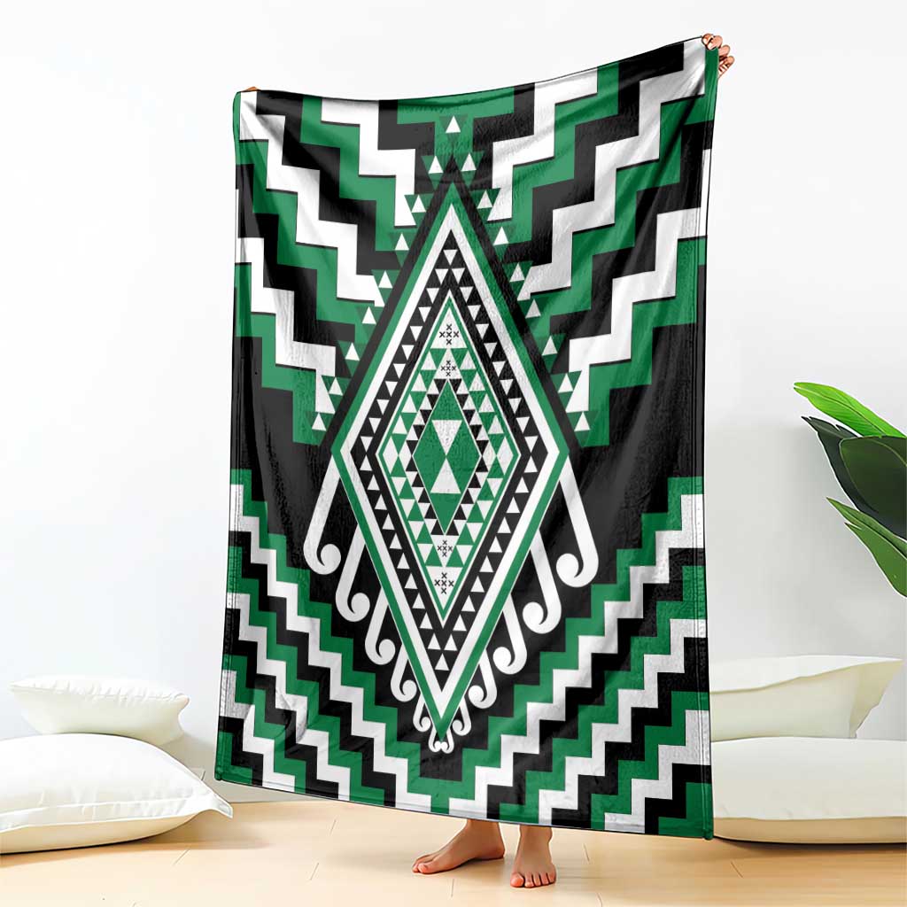 Green Aotearoa Taniko Poutama Patikitiki Blanket