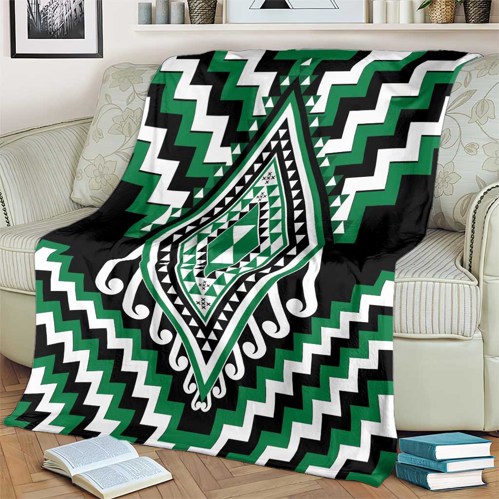 Green Aotearoa Taniko Poutama Patikitiki Blanket