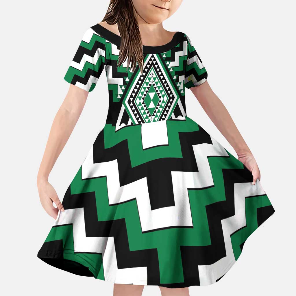 Green Aotearoa Taniko Poutama Patikitiki Family Matching Puletasi and Hawaiian Shirt LT14 Daughter's Dress Green - Polynesian Pride
