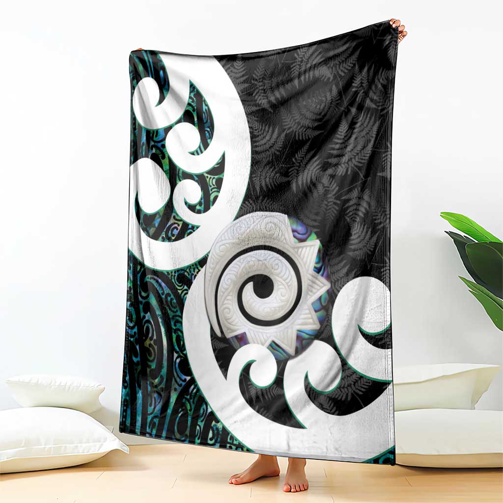 Aotearoa Koru Blanket Cyan Maori Paua Shell Mix Silver Fern