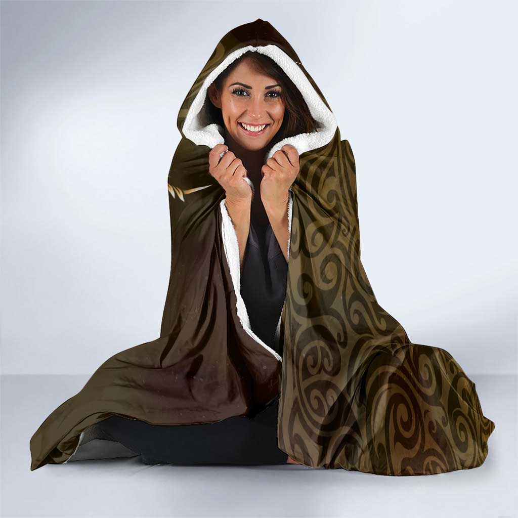 Personalised All Gold New Zealand Darts Hooded Blanket Aoteroa Fern Maori Galaxy Style