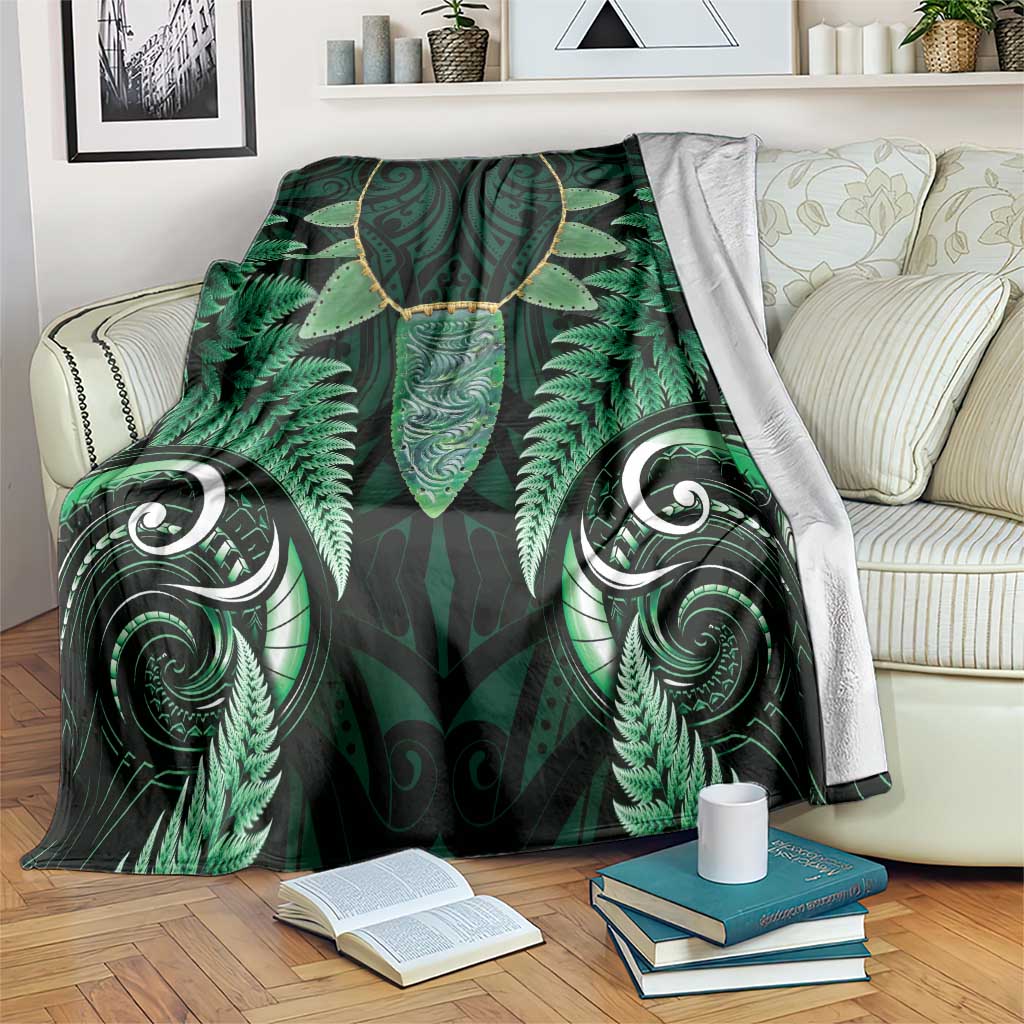 Aotearoa Pounamu Niho Blanket Silver Fern Mix Maori Pattern - Green