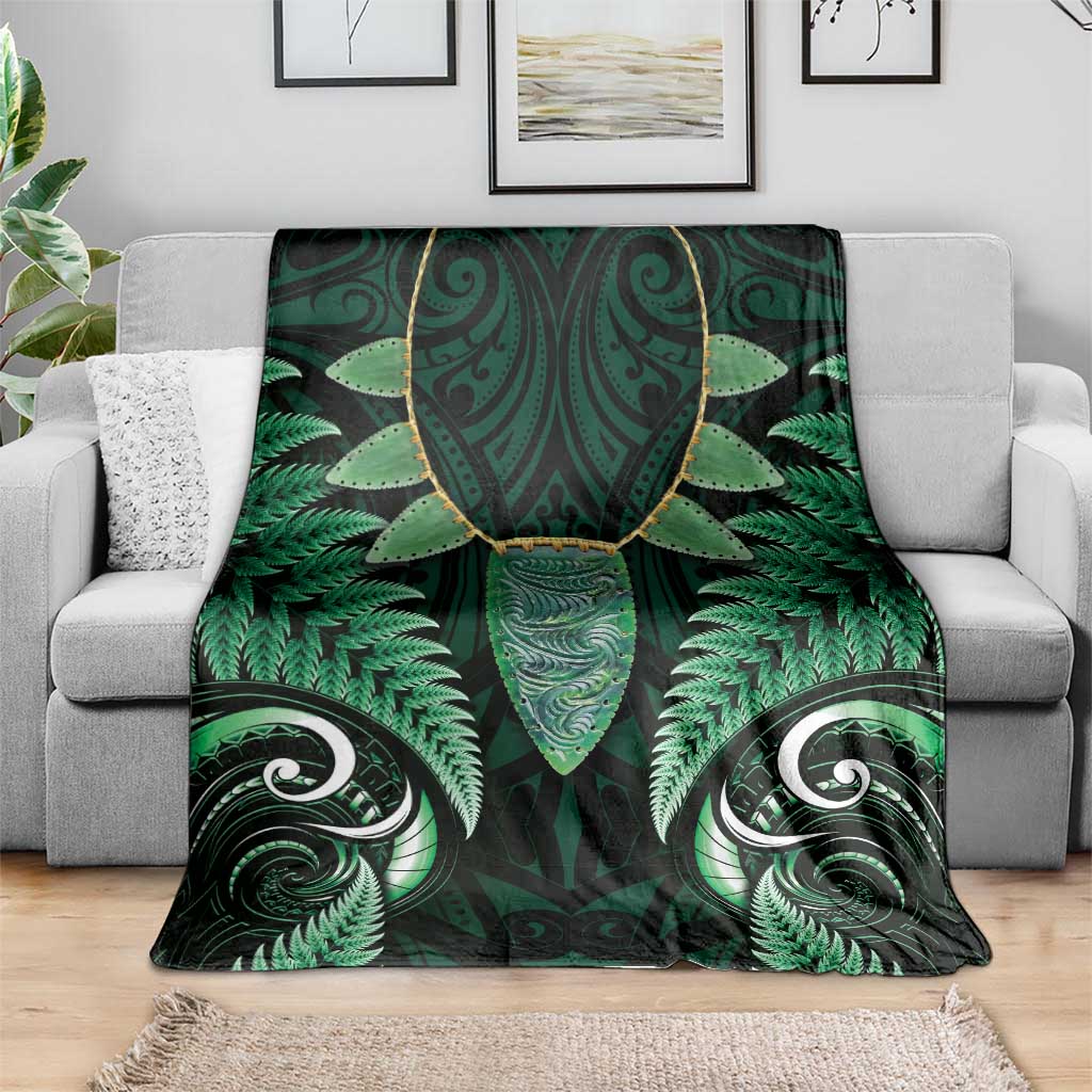 Aotearoa Pounamu Niho Blanket Silver Fern Mix Maori Pattern - Green