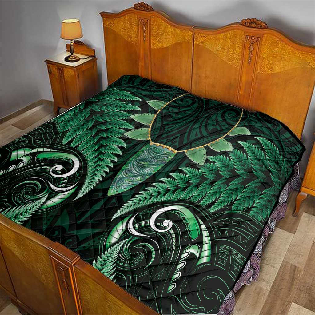 Aotearoa Pounamu Niho Quilt Silver Fern Mix Maori Pattern - Green