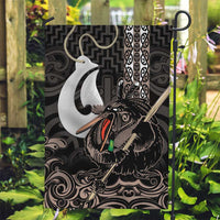 Aotearoa Hei Matau Garden Flag Haka Kiwi Mix Maori Mangopare LT14 Garden Flag Black - Polynesian Pride