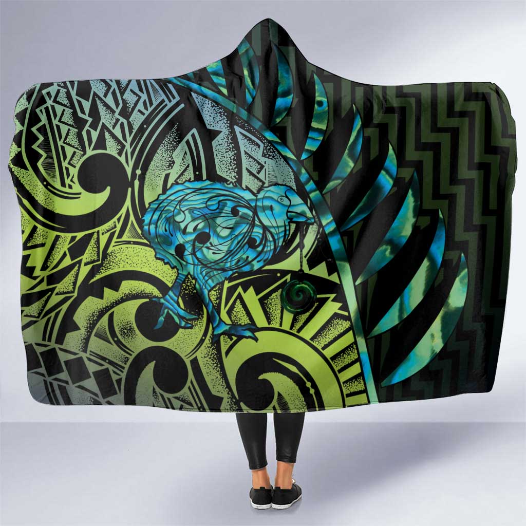 Southland Takehe Pounama Hooded Blanket Aotearoa Poutama Paua Shell Fern