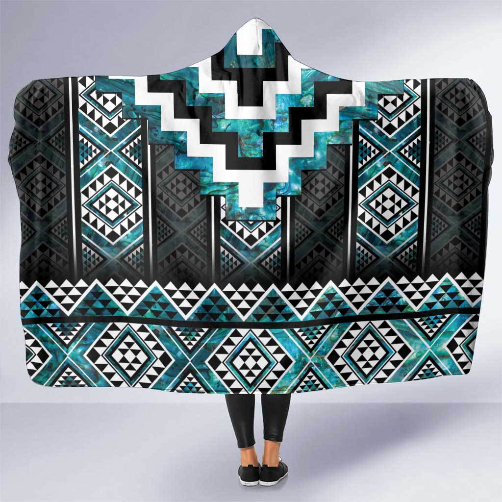Paua Shell Taniko Pattern Aotearoa Hooded Blanket Niho Taniwha Mix Poutama