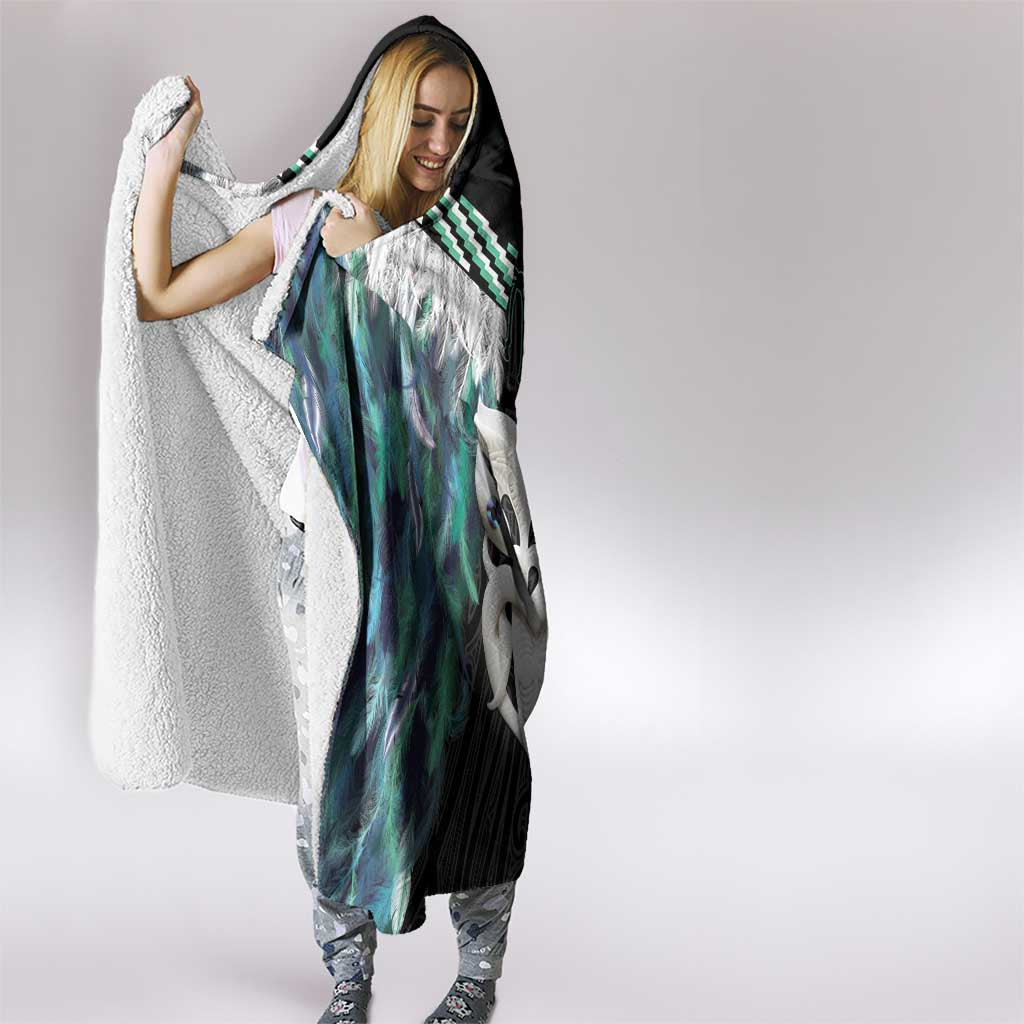 Aotearoa Korowai Motif Hooded Blanket Maori Wheku Poutama
