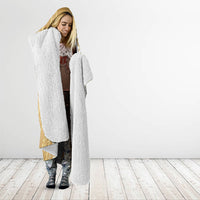 Heiva i Tahiti Hooded Blanket Tahitian Tiare Maori Cowrie Lei Brown LT14 - Polynesian Pride