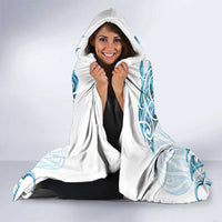 New Zealand Manta Ray Tattoo Hooded Blanket Aotearoa Maori Haehae Paua Shell - Polynesian Pride