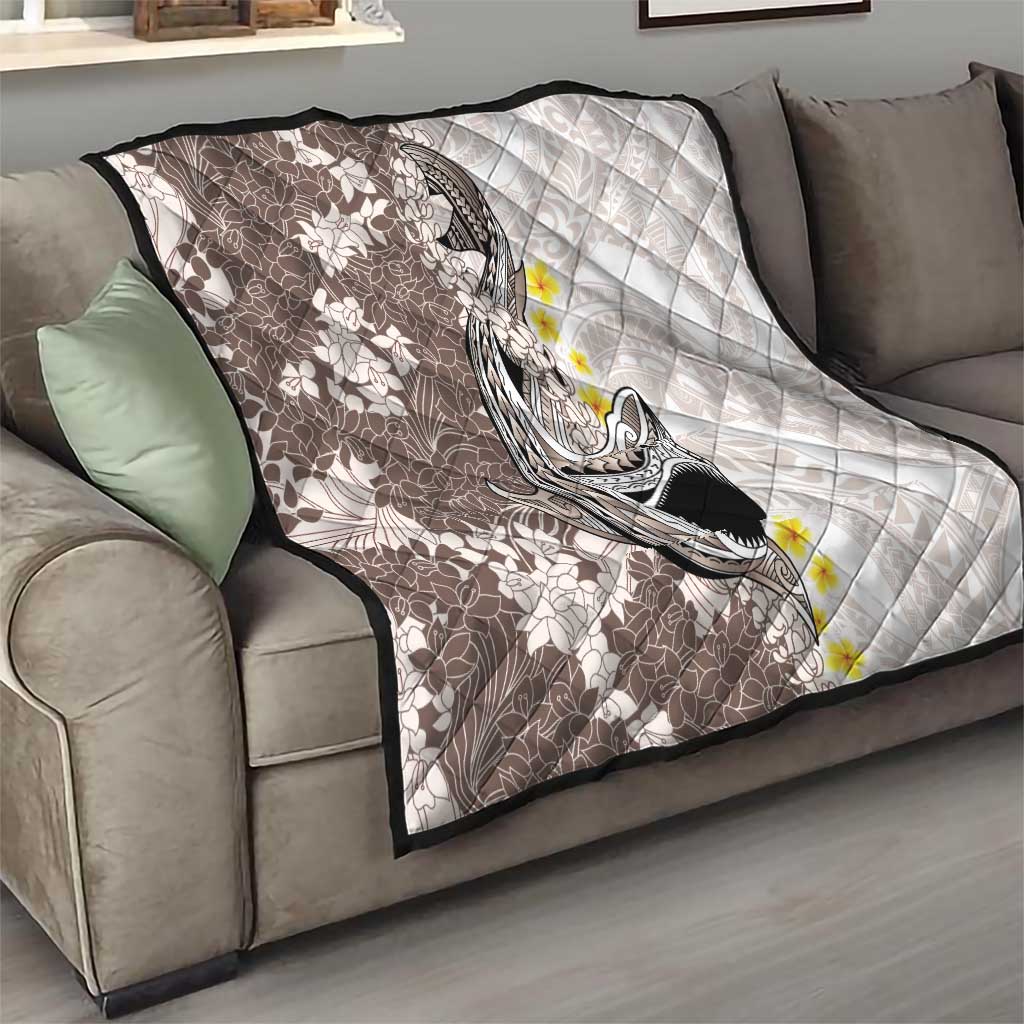 Brown and White Hawaii Shark Tattoo Quilt Puakenikeni Lei Plumeria Polynesian Pattern - Polynesian Pride