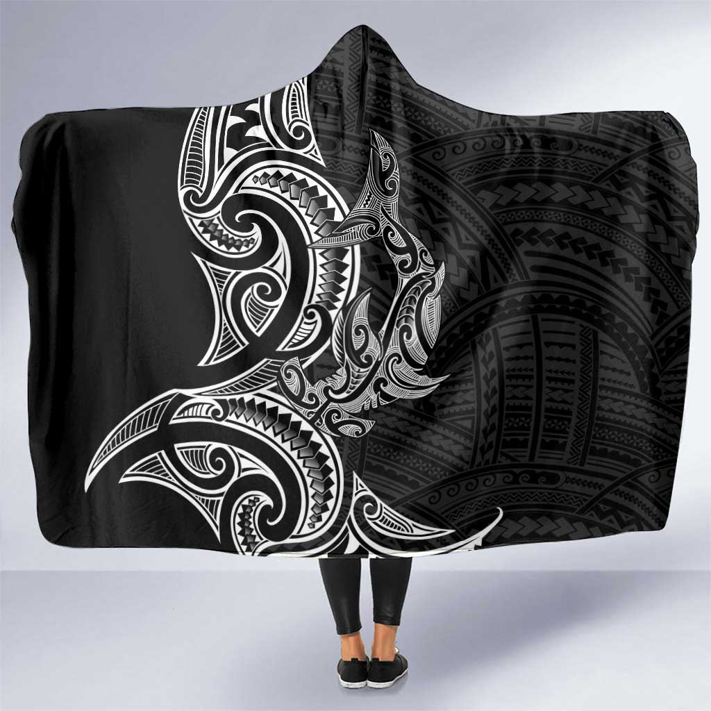 New Zealand Hammerhead Shark Hooded Blanket Maori Haehae Mangopare Black LT14 One Size Black - Polynesian Pride