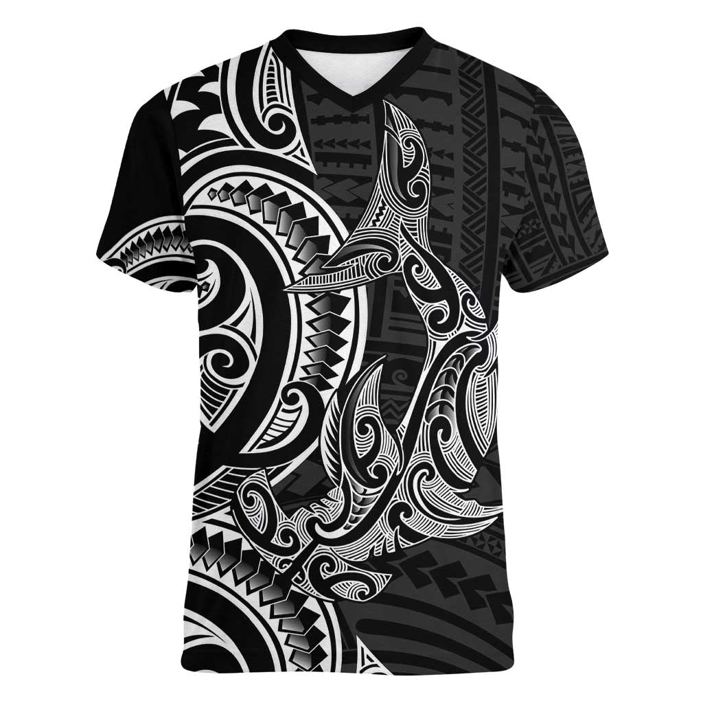 New Zealand Hammerhead Shark Women V-Neck T-Shirt Maori Haehae Mangopare Black - Polynesian Pride