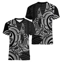 New Zealand Hammerhead Shark Women V-Neck T-Shirt Maori Haehae Mangopare Black - Polynesian Pride