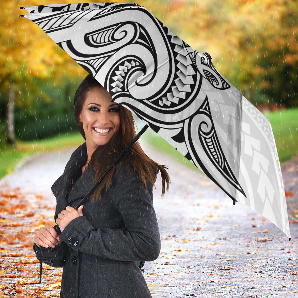 New Zealand Hammerhead Shark Umbrella Maori Haehae Mangopare White - Polynesian Pride