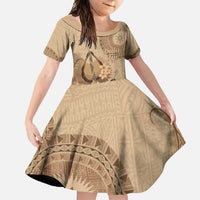 Brown Bula Fiji Family Matching Off Shoulder Maxi Dress and Hawaiian Shirt Fijian Dance Fan Tapa Cloth Pattern LT14 Daughter's Dress Brown - Polynesian Pride