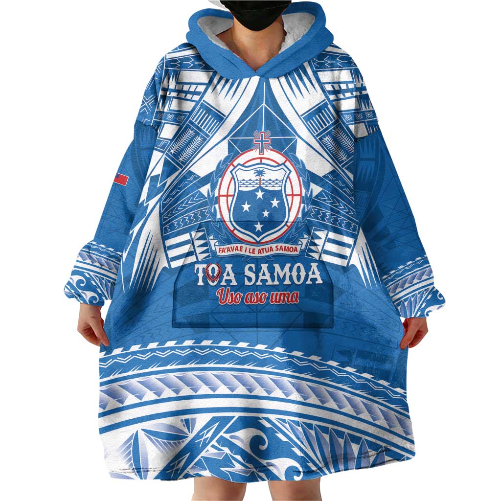 Toa Samoa Rugby Custom Wearable Blanket Hoodie Uso aso uma Samoan Pattern Blue - Polynesian Pride