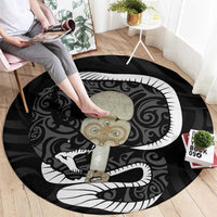 Black New Zealand Eel Round Carpet Aotearoa Maori Tuna With Kotiate Weapon