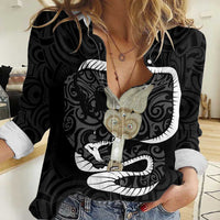 Black New Zealand Eel Women Casual Shirt Aotearoa Maori Tuna With Kotiate Weapon LT14 Female Black - Polynesian Pride