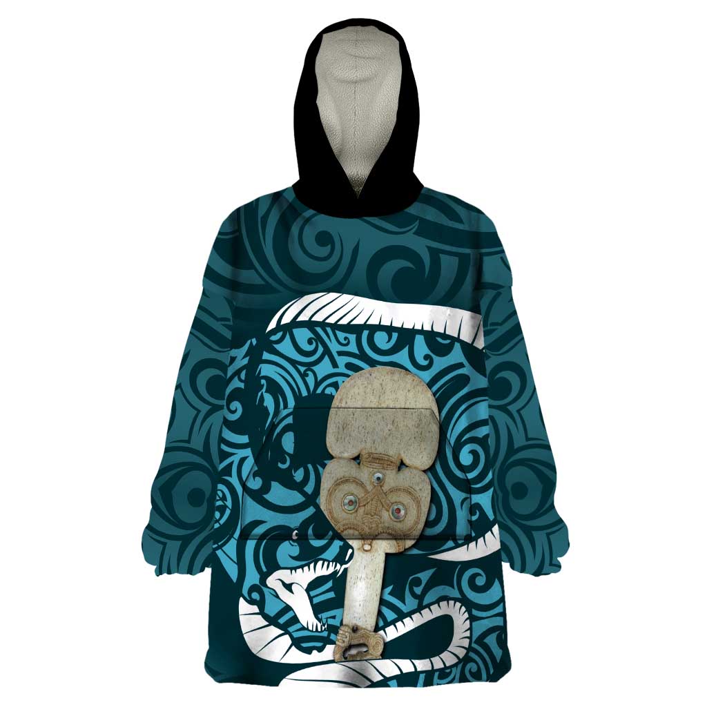 Turquoise New Zealand Eel Wearable Blanket Hoodie Aotearoa Maori Tuna With Kotiate Weapon LT14 One Size Turquoise - Polynesian Pride
