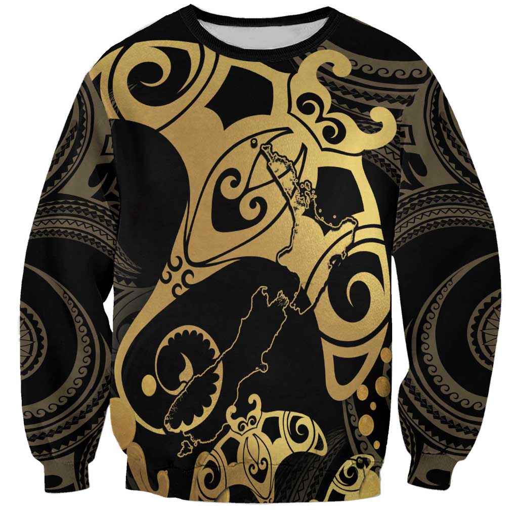 Black And Gold Aotearoa Whai Sweatshirt NZ Stingrays Maori Curves Style LT14 Unisex Gold - Polynesian Pride