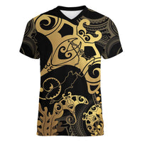Black And Gold Aotearoa Whai Women V-Neck T-Shirt NZ Stingrays Maori Curves Style LT14 Female Gold - Polynesian Pride