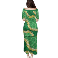 Green Palaka Hawaii Mele Kalikimaka Family Matching Puletasi and Hawaiian Shirt Ohia Lehua Monstera Puakenikeni Lei LT14 - Polynesian Pride