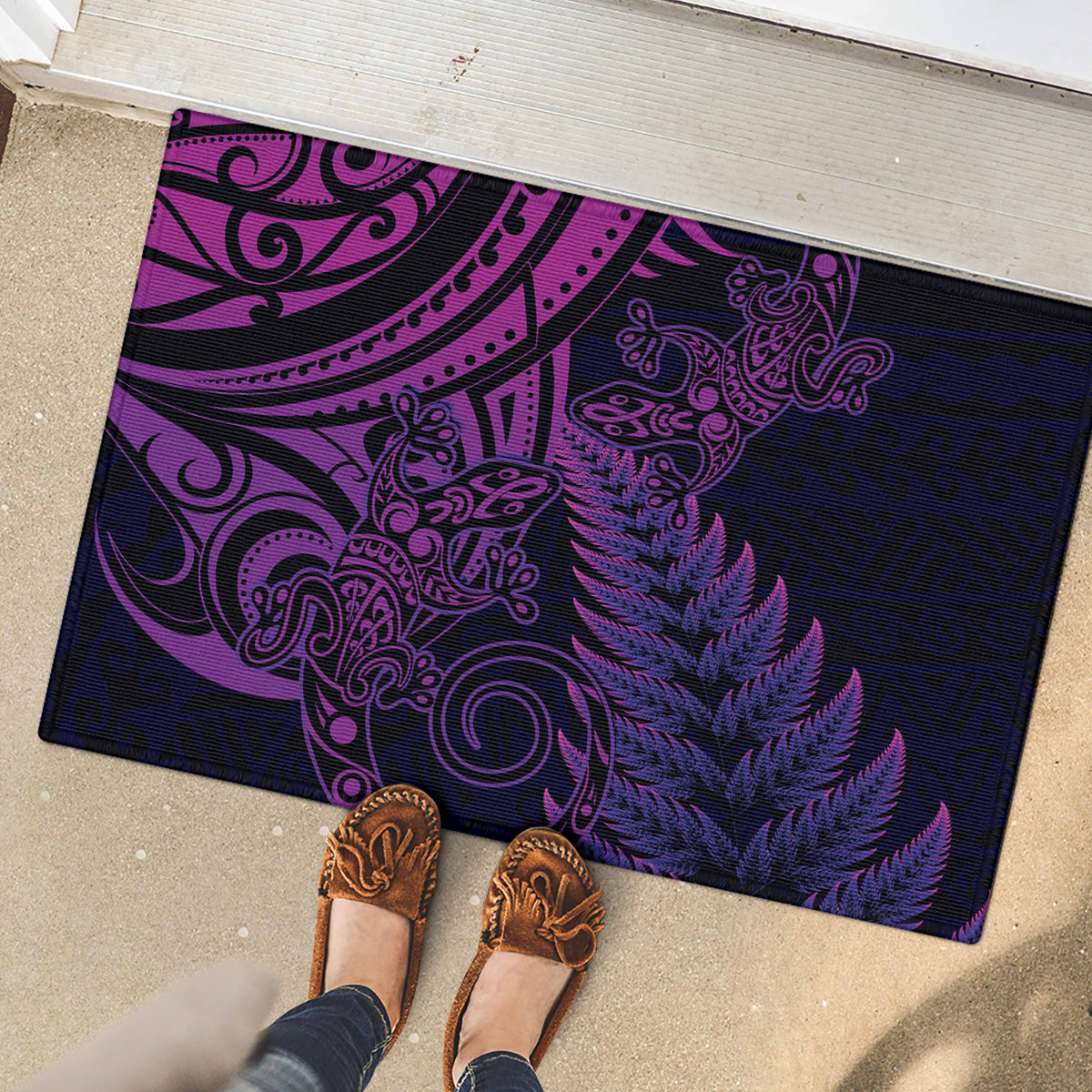 New Zealand Lizard Rubber Doormat Silver Fern Aotearoa Maori Purple Version