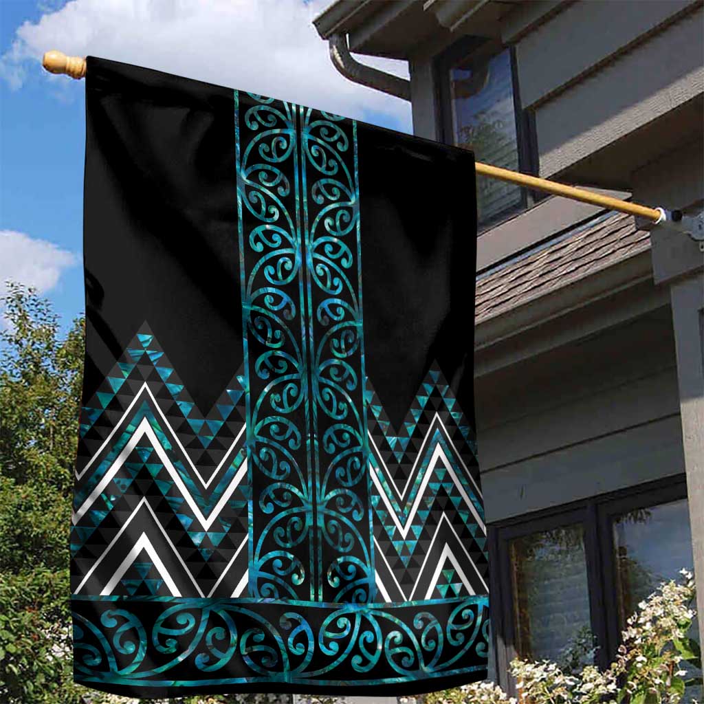 Paua Shell Aotearoa Mangopare Kowhaiwhai and Niho Taniwha Garden Flag Maori New Zealand