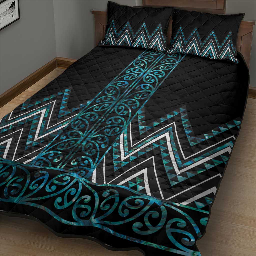 Paua Shell Aotearoa Mangopare Kowhaiwhai and Niho Taniwha Quilt Bed Set Maori New Zealand