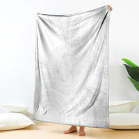 Tonga White Sunday Blanket Fakame Tongan Ngatu Turtle LT14 - Polynesian Pride