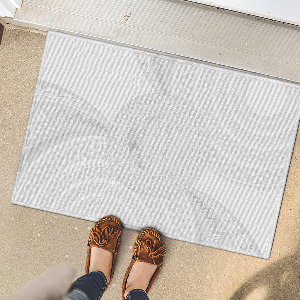 Tonga White Sunday Rubber Doormat Fakame Tongan Ngatu Turtle LT14 - Polynesian Pride