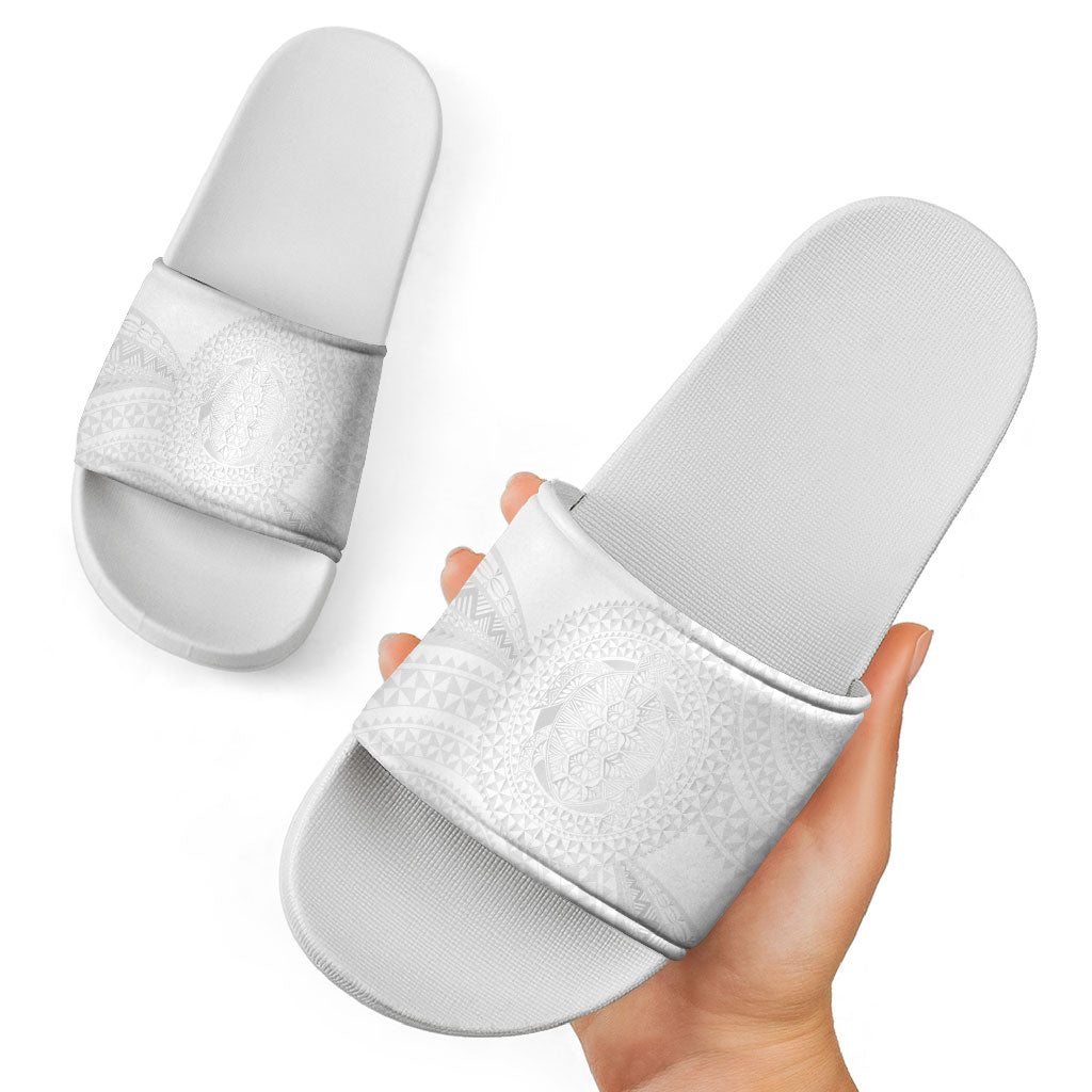 Tonga White Sunday Slide Sandals Fakame Tongan Ngatu Turtle LT14 - Polynesian Pride