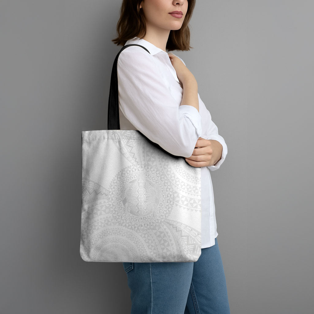 Tonga White Sunday Tote Bag Fakame Tongan Ngatu Turtle LT14 - Polynesian Pride
