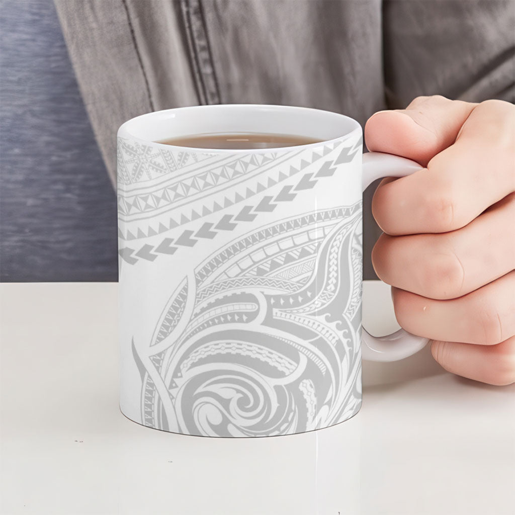 Niue White Sunday Ceramic Mug Aho Tapu Fanau Hiapo Pattern LT14 - Polynesian Pride